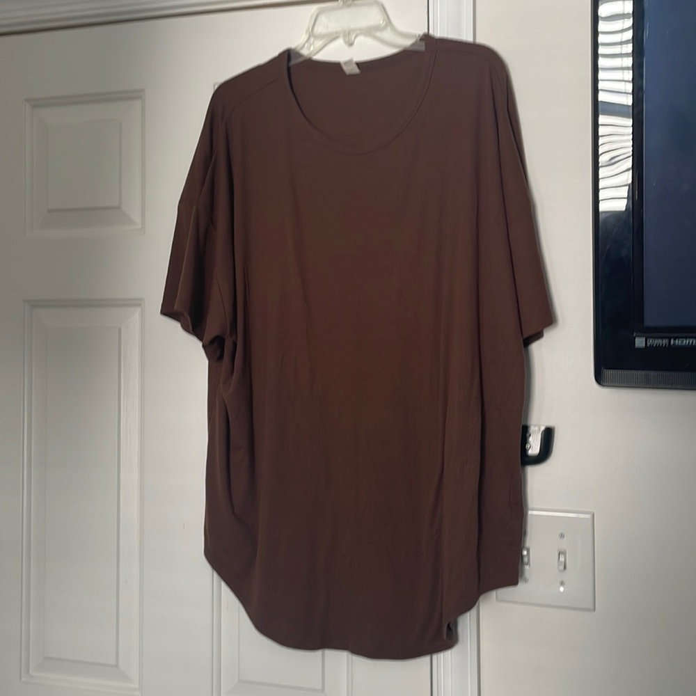 Old Navy ribbed tee